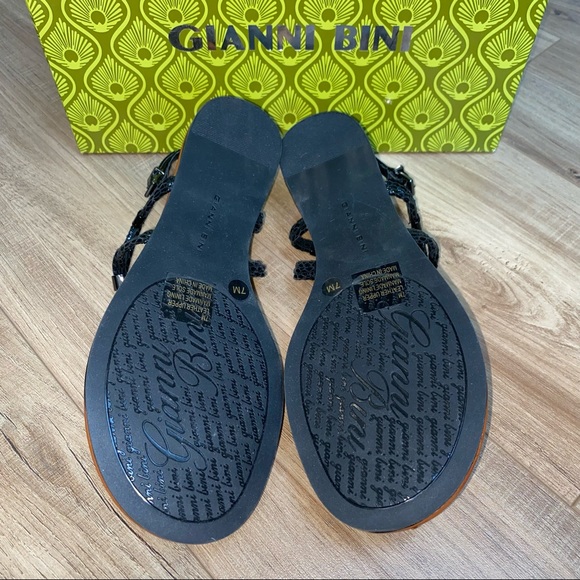 NWT : Gianni Bini : black sandals : Size 7 - Picture 3 of 6